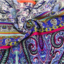Tecido 100 Rayon vestido de tecido com impressão personalizada para roupas